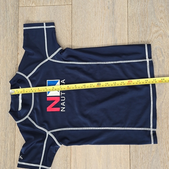 Nautica Rashguard - Picture 3 of 6